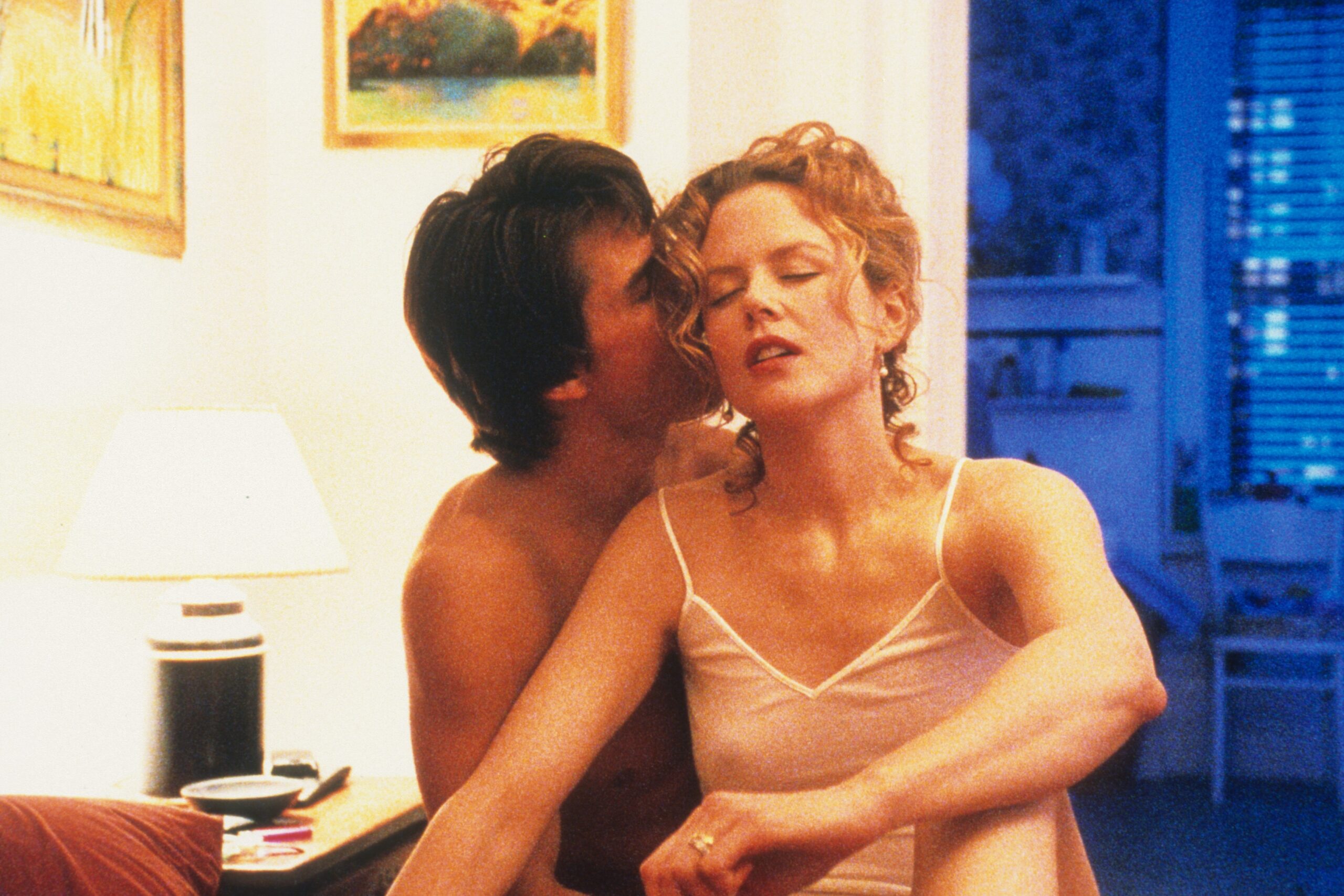 Tom Cruise kissing Nicole Kidman in a scene from the film 'Eyes...<!-- CONTENT END 2 -->
						</div>
						<!-- End Content -->
											</div>
				</div>
						</article>
		
	<aside class=